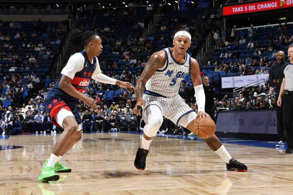 b体育官网入口-班凯罗37+5+6追平赛季新高！魔术大胜送奇才6连败 贝恩25分