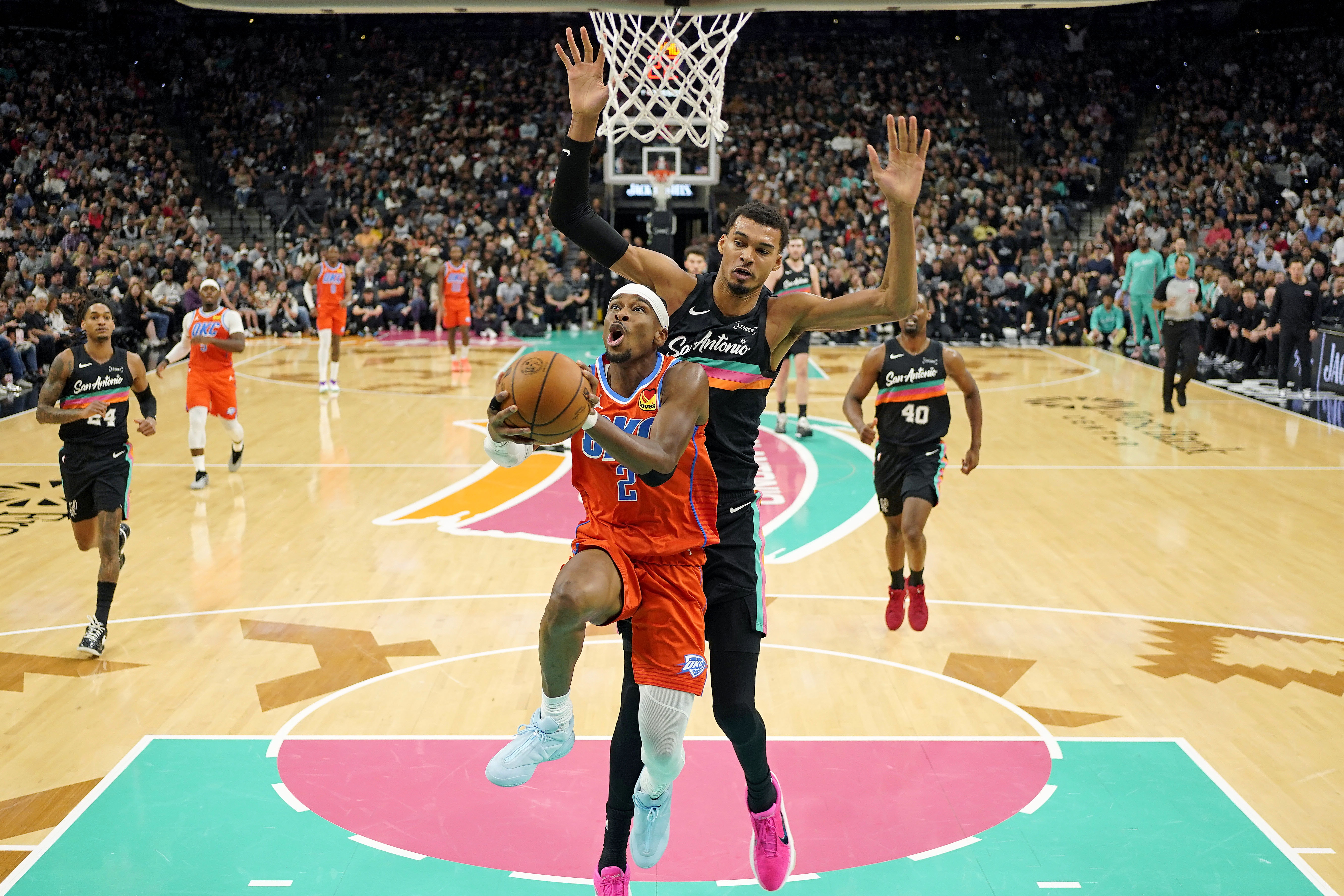 BSPORTS-官方战力榜:雷霆马刺前2 绿军升第3 湖人6 骑士8 火箭10 勇士20